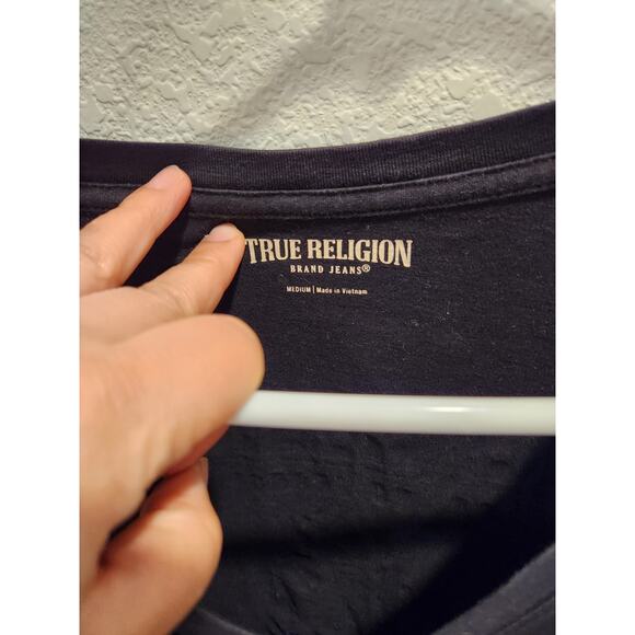 True Religion Women's Graphic T-Shirt - Black, Size Medium (PTP 19", Length 23") - Picture 3 of 3